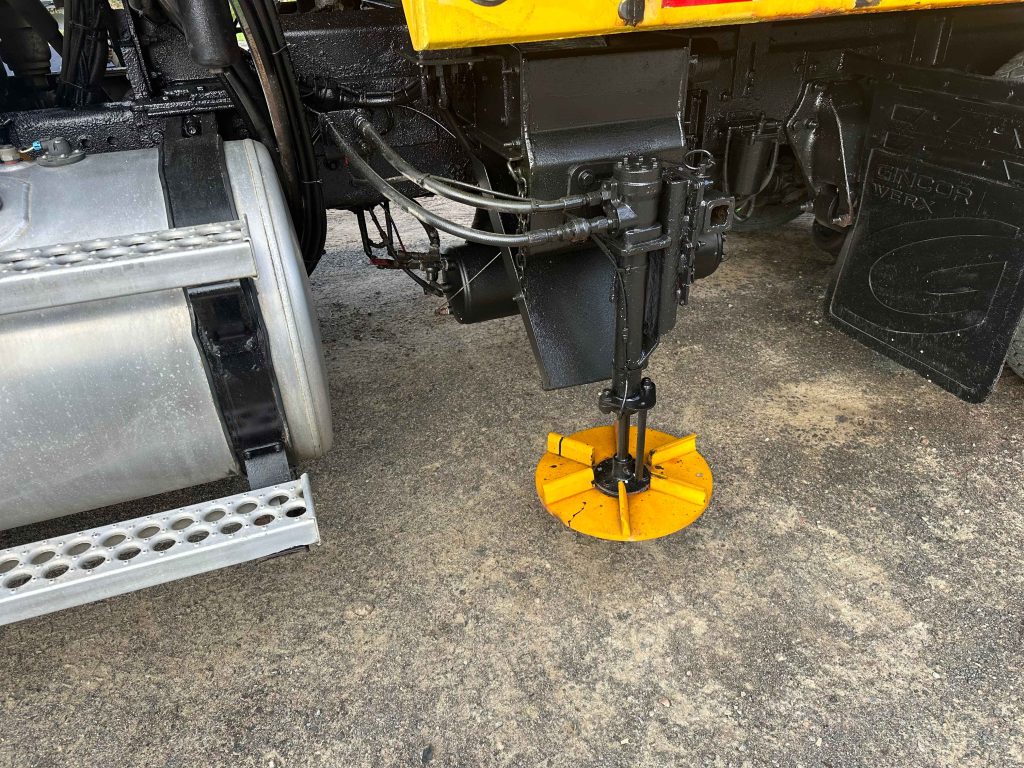 Exterior view of Single Axle Truck for Public Tender